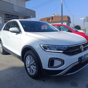 VOLKSWAGEN T-ROC 1.0 LIFE EDITION 110 cv BENZINA -PROMO NOVEMBRE GA FIN&SAFE-