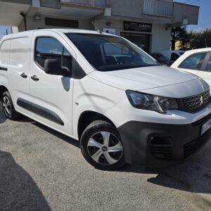 PEUGEOT PARTNER BLUE HDI 1.5 100 cv IVA DETRAIBILE -PROMO OTTOBRE GA FIN&SAFE-